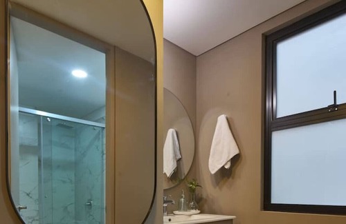 Financial District Apartment | Quiet Comfort with City Access – Chapinero Stay