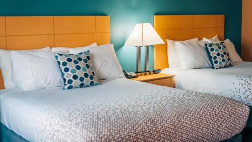 Brooklyn Hotel | Quiet Corner Inn