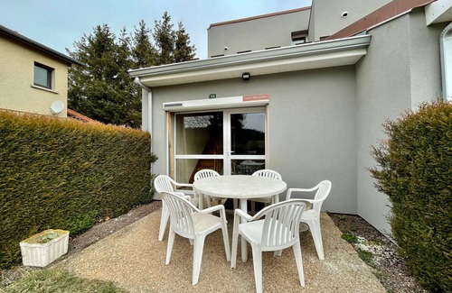 Cayres Cottage | Quiet cottage near Puy-en-Velay, 2 bedrooms, close to Lake Bouchet