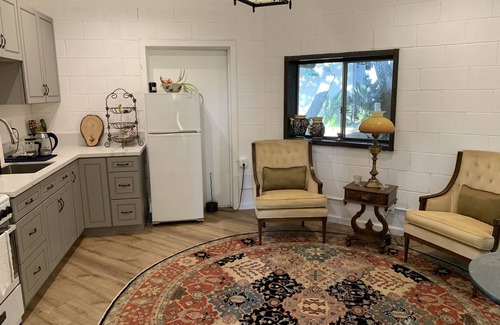 Duarte House | Quiet Country living, horse property, 1 bedroom