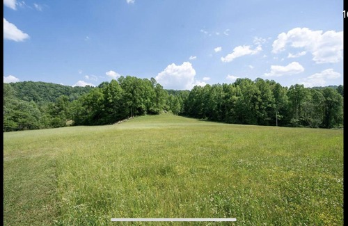 Blackwater Ski Chalet | Quiet Country Living on 40 acres