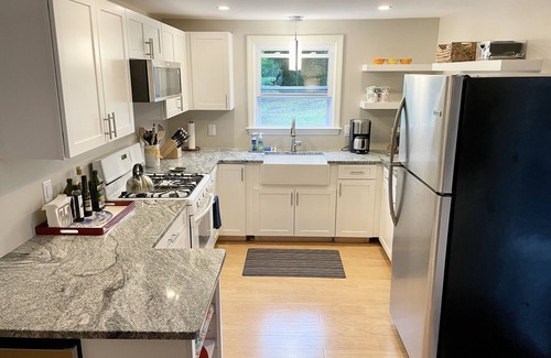 East Harwich House | Quiet Cul-de-Sac, Beach & Rail Trail Minutes Away