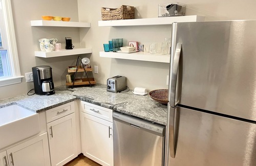 East Harwich House | Quiet Cul-de-Sac, Beach & Rail Trail Minutes Away