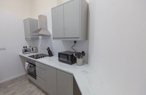 Woodhouse Apartment | Quiet elegance in North London