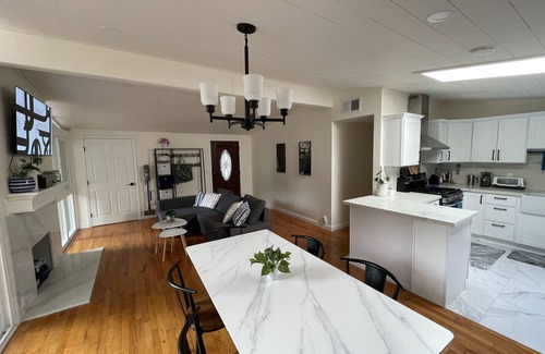 Monterey House | Quiet, Family Friendly Coastal Retreat