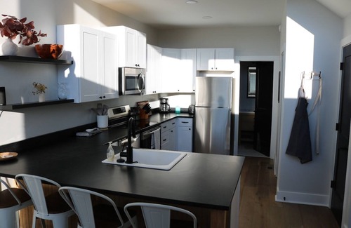 Athens Cabin | Quiet farm cabin located minutes from downtown Athens!