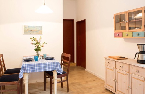 Kalk Apartment | Quiet, friendly 2 bedroom flat near trade fair