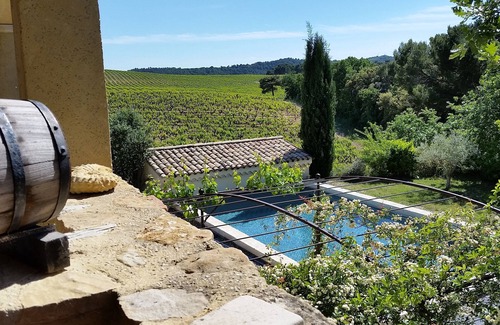 Mondragon House | Quiet heated swimming pool on a 22havineyard estate large house/air conditioning