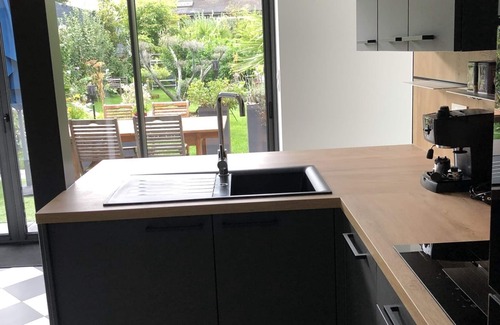 Saint-Brieuc House | Quiet house with garden, terrace, beaches 15 minutes away, everything nearby.