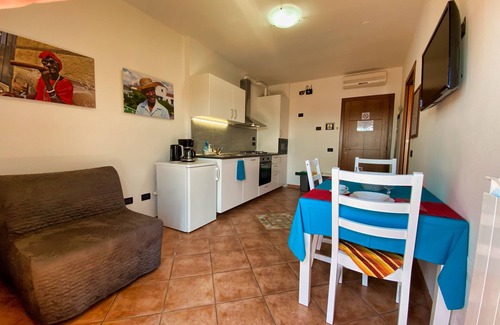 Manerba del Garda Apartment | Quiet location, Lake view, kiosk bar, swimming pool, free wifi