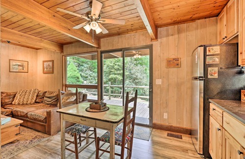 Max Meadows Cabin | Quiet Max Meadows Cabin, 12 Acres of Property