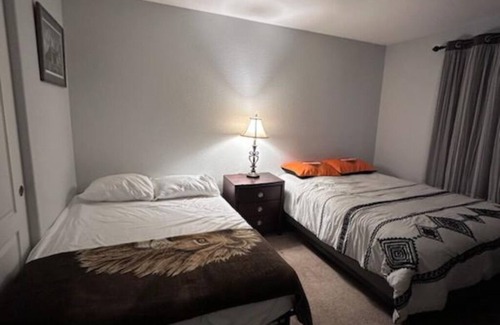 Tucson House | Quiet neighborhood perfect location, Amazing sunset view, great for anyone.
