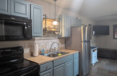 Centerville Apartment | Quiet one bedroom apartment near Dardanelle Lake on 10 Acres