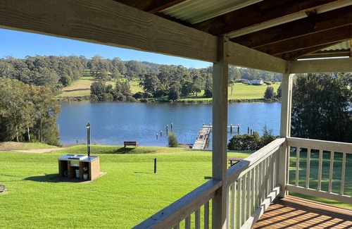 North Narooma Cabin | Quiet, peaceful property cabin with water views.