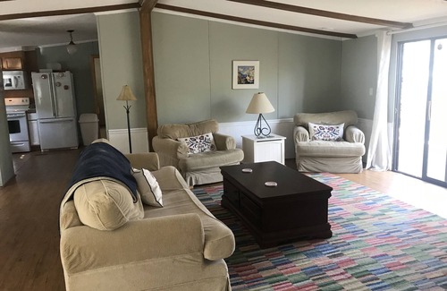 Lake Norman of Catawba Cottage | Quiet Private Rural Lakefront Home On Lake Norman