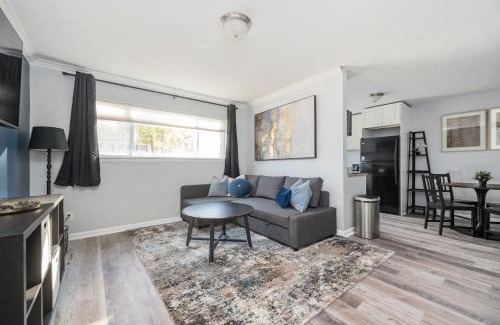 College Park Apartment | Quiet & Quaint apartment, 5 mins to airport and 15 mins to downtown