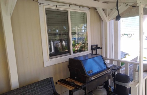 Valley House | Quiet retreat at Waitts Lake