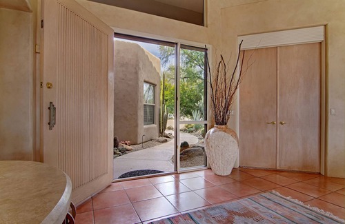 Pinnacle Peak House | Quiet Retreat Located in the Boulders: You Won't Want to Leave!