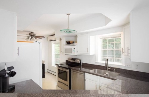 Skaneateles House | Quiet retreat near Village