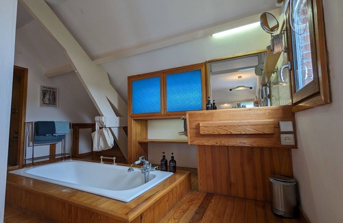 Presnoy Bed & Breakfast | Quiet room with Wifi and secure parking, close to nature