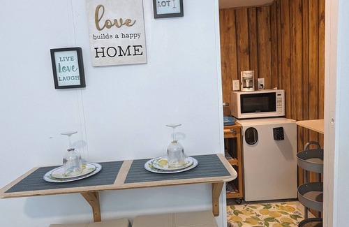 Edgar Apartment | Quiet Rural Room 4U– Country Views Pet Friendly, Free parking