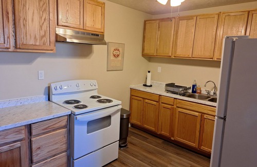 Pulaski Apartment | Quiet Spacious 1-BR in Downtown Pulaski - Great for business professionals.