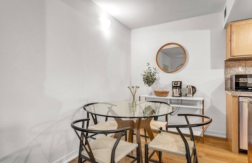 Central Boulder Apartment | Quiet, Spacious Mapleton Hill Apartment - Walk to Pearl Street - Walk to Hiking