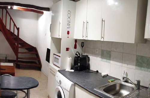 Cadolive Apartment | Quiet T2 apartment in Provencal village