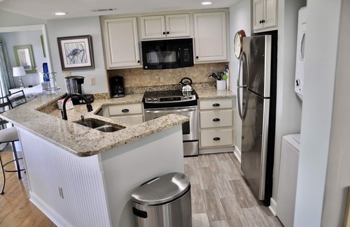 Palmetto Dunes Condo | Quiet Updated End unit 3526 Ocean Views Bldg 3 with 2 elevators, Beachy decor,
