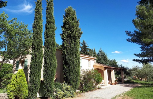 Flayosc Villa | QUIET VILLA IN FLAYOSC - AIR-CONDITIONED WITH SWIMMING POOL - LINEN PROVIDED
