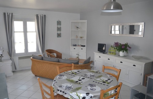 Rivedoux-Plage Villa | quiet villa in the heart of a pine forest near bike paths