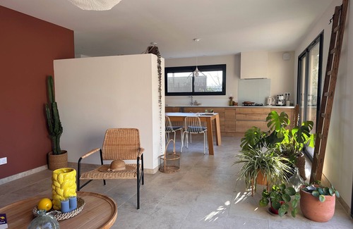 Sommieres Villa | Quiet villa with pool