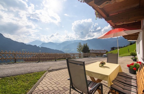 Gerlosberg Apartment | Quietly located apartment with terrace