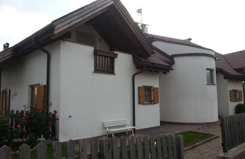 Lajen Condo | Quietly located vacation apartment with all-day sunshine