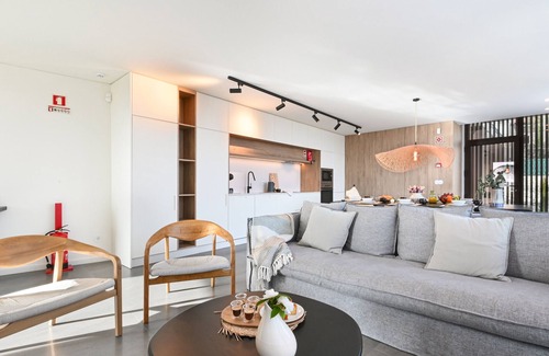 Guilhofrei Apartment | Quinta Leitão IV T3 with pool by Sé Apartamentos