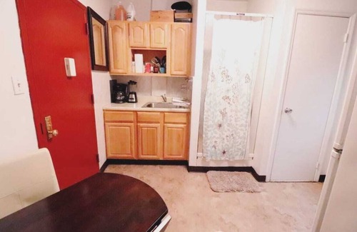 Little Italy Apartment | Quirky & Cozy Loft SoHo Little Italy - Sleeps 4