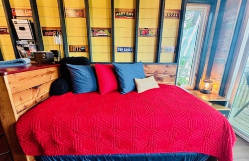 Lake City Resort | Quirky unique caboose style stay close to quaint river towns and Lake Pepin!