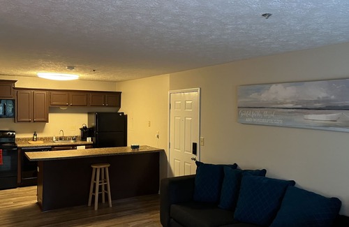 Hoover Apartment | Quite one bedroom, five minutes to entertainment and shopping