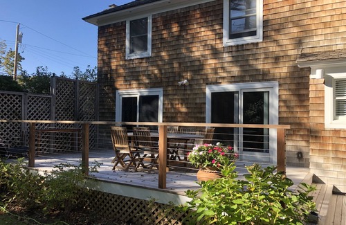Quogue House | Quogue in village South of HWY Lovely Fully Equipped 3BR House with Pool