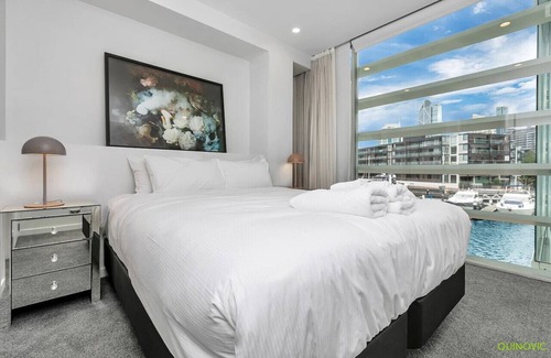 Auckland Central Business District Apartment | QV Modern Waterfront 2-bedroom apartment - 079