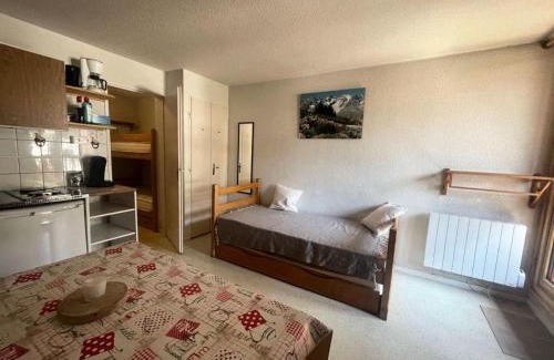 Les Deux Alpes Apartment | Résidence Andromede - Studio cabine familial avec balcon MAE-5301