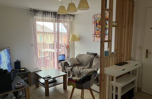 Prayssac Apartment | Résidence Claire Rive. Appartement Avec Piscine à 25km de Cahors