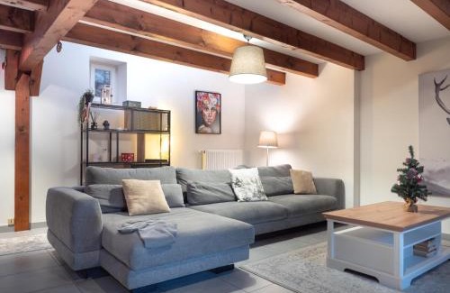 Marlenheim Apartment | Résidence de 80 m2 avec balcon & cour alsacienne - début Route des Vins