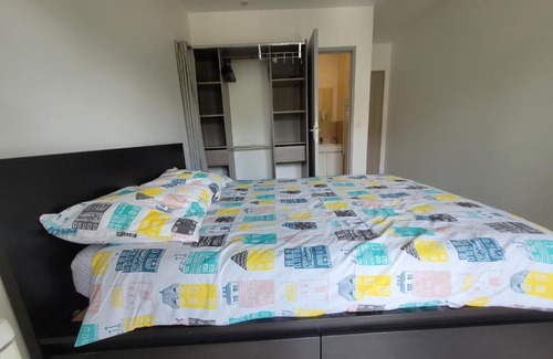 Longjumeau House | Résidence de la gare, chambre meublée