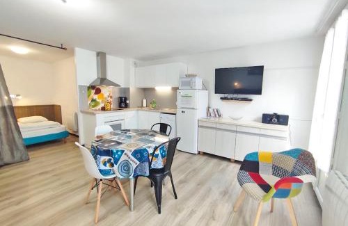 Bagneres-de-Luchon Apartment | Résidence des Jardins, wifi, centre Luchon