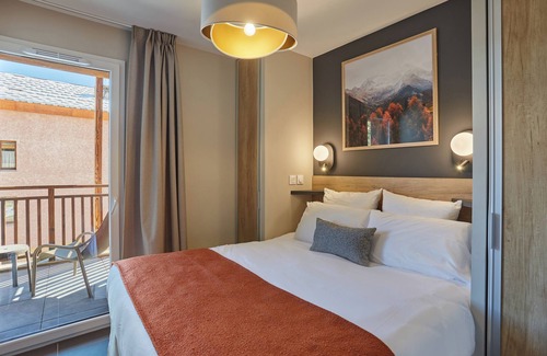 Saint-Etienne-de-Tinee Hotel | Résidence Odalys Le Mont dAuron