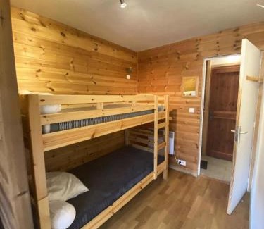 Les Claux Apartment | Résidence Gaubert - Studio cabine à Vars pour 4 personnes idéalement situé MAE-9831