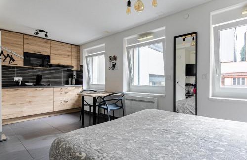 Poincare Apartment | Résidence le premium, hyper centre, studio tout équipé