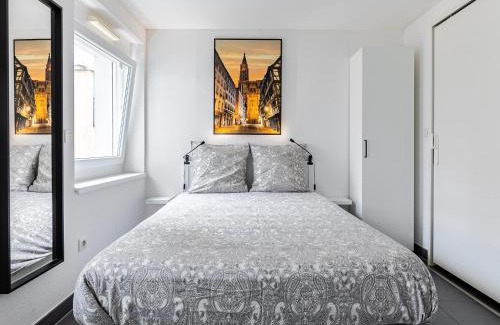 Poincare Apartment | Résidence le premium, hyper centre, studio tout équipé