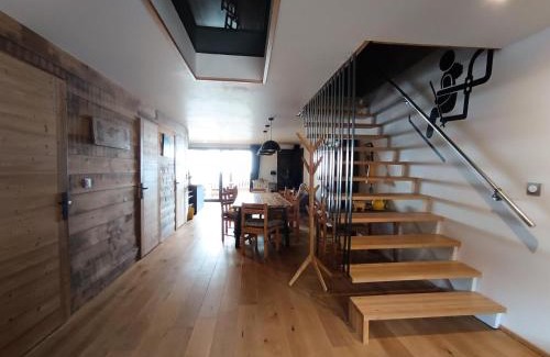 Montgenevre Apartment | Résidence Maison Bleue Charrette - Appartement-Chalet individuel refait à neuf - Luxe - Garage - MAE-5154